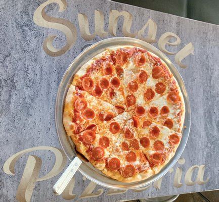 Sunset pizzeria - Sunset Pizzeria, Staten Island, New York. 509 likes · 149 were here. Family Owned Business And Established Since 1983 Located in Woodrow Plaza 645 Rossville Avenue We De Sunset Pizzeria | New York NY